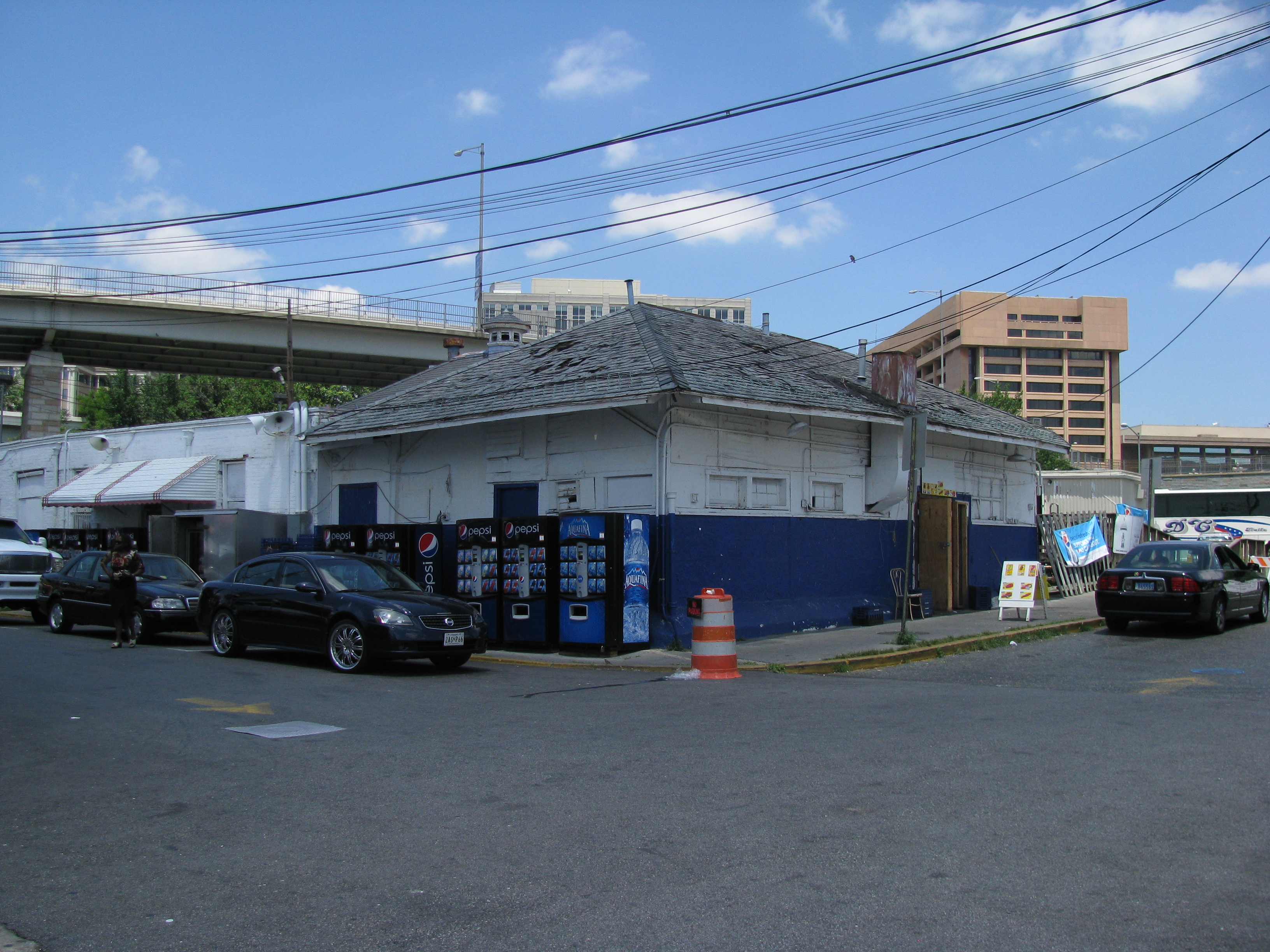 EHT Traceries DC Fish Market – Lunch Room &amp; Oyster 